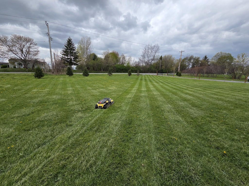 Yarbo Lawn Mower & Leaf Blower Robot - Home Power Tech